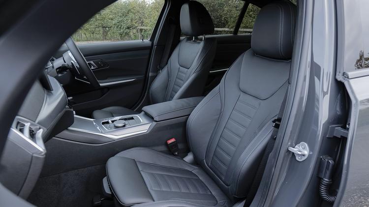 BMW 3 SERIES TOURING 330e 22.3 kWh M Sport 5dr Step Auto Tech/Pro Pack